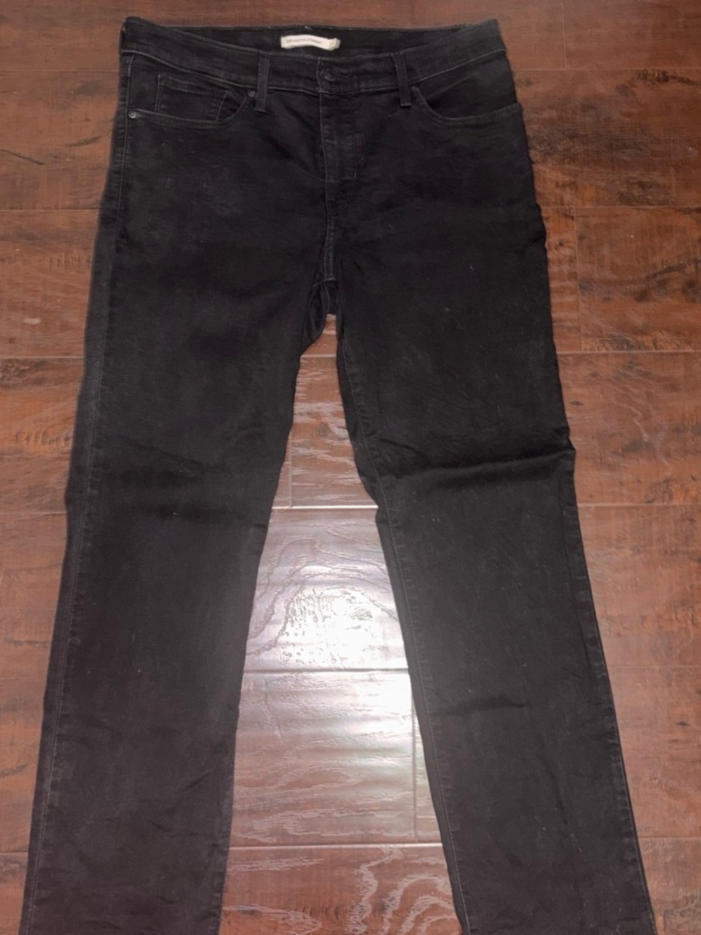 Levi's Men's Black Slim Straight Jeans